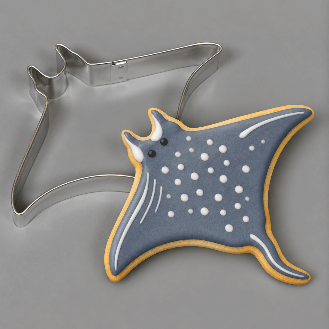 A manta ray cookie and a 4.5 inch Manta Ray Metal Cookie Cutter