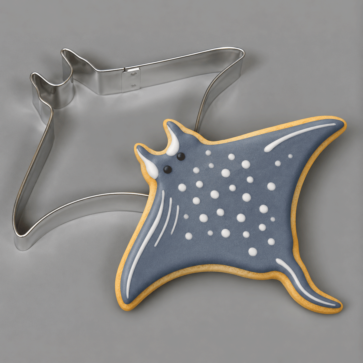A manta ray cookie and a 4.5 inch Manta Ray Metal Cookie Cutter