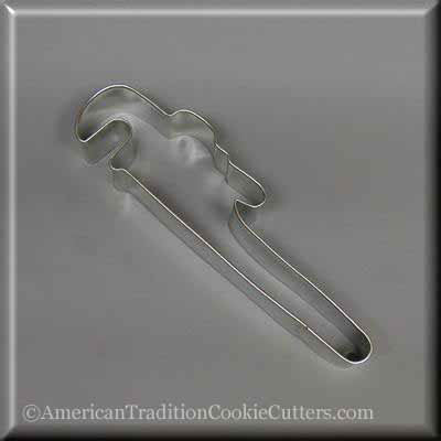 5-75-pipe-wrench-metal-cookie-cutter