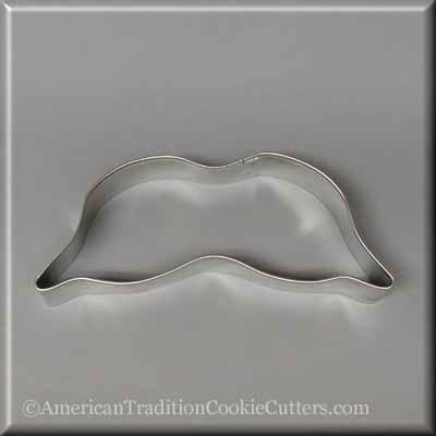 5-mustache-metal-cookie-cutter