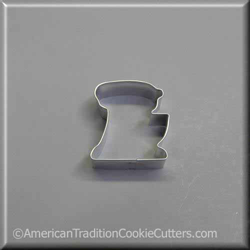 2-25-mini-stand-mixer-metal-cookie-cutter